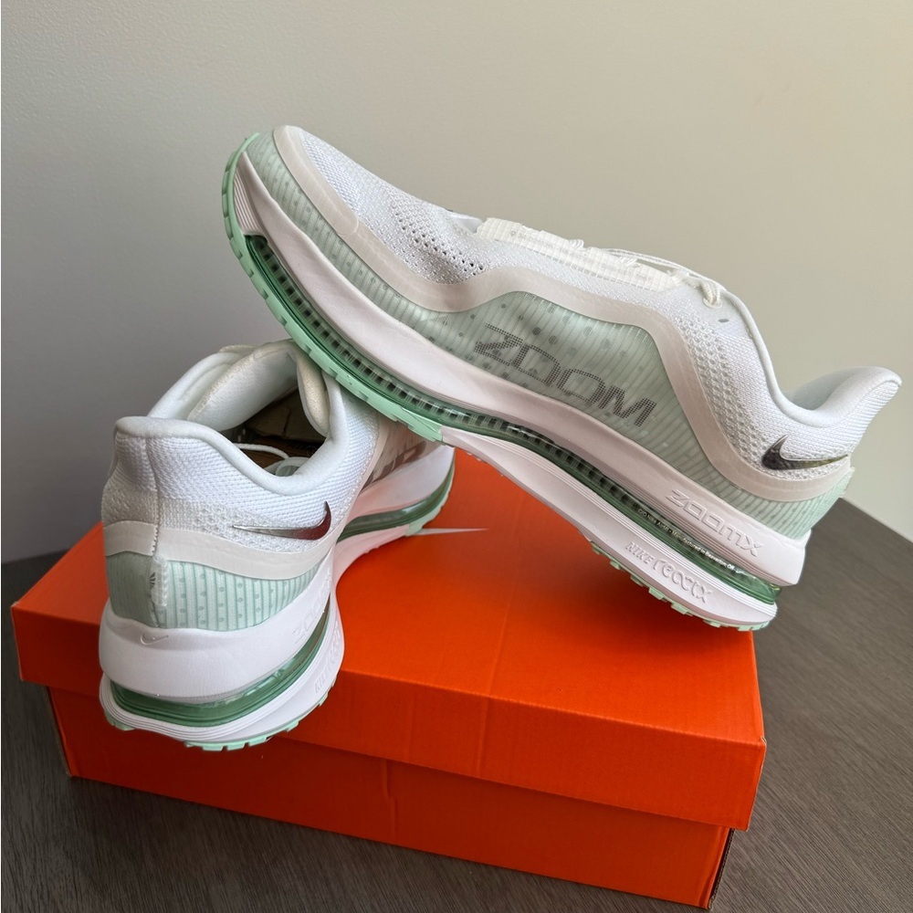 Men’s Nike Pegasus Premium - Picture 2 of 4